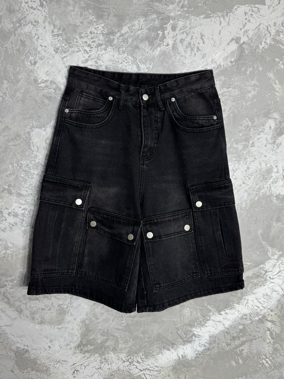 short con botones